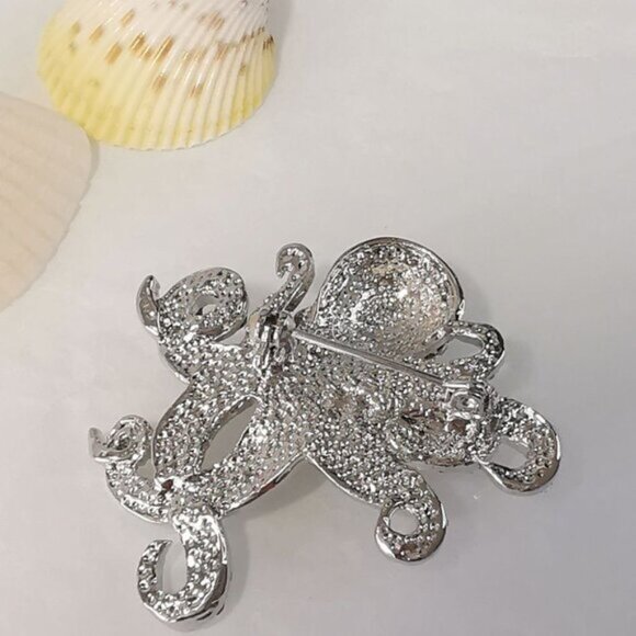 NWT silver crystal octopus brooch pin - Picture 3 of 8